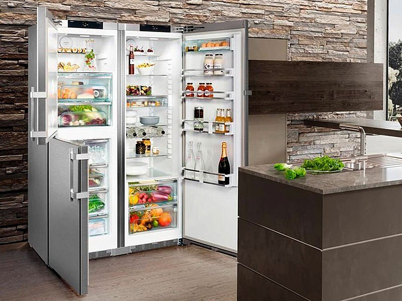 Распашной холодильник Side by Side