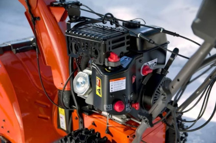 Снегоуборщик бензиновый Husqvarna ST 327 Снегоуборщик бензиновый Husqvarna ST 327