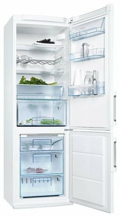 Холодильник Electrolux ENB 34933 W