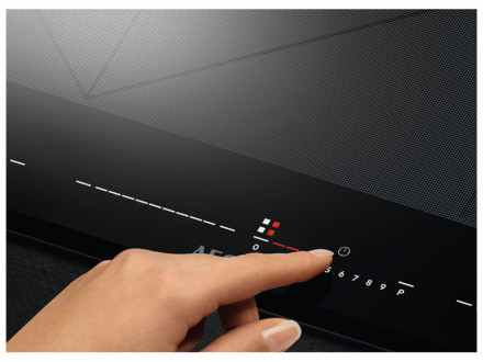 Электрическая варочная панель AEG IAE84881FB Электрическая варочная панель AEG IAE84881FB