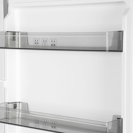 Холодильник SunWind SCC356 белый Холодильник SunWind SCC356 белый