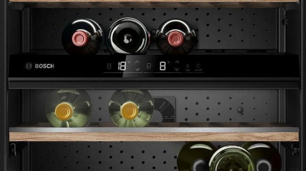 Винный шкаф BOSCH KWK16ABGB Винный шкаф BOSCH KWK16ABGB