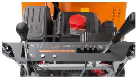 Снегоуборщик бензиновый Daewoo Power Products DAST 6560 Снегоуборщик бензиновый Daewoo Power Products DAST 6560