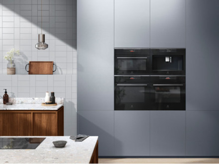 Электрический духовой шкаф Electrolux KOBBS39H