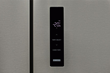Холодильник SCHAUB LORENZ SLU X490E3EI Холодильник SCHAUB LORENZ SLU X490E3EI