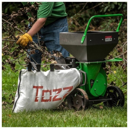 Измельчитель бензиновый Tazz K32 7 л.с. Измельчитель бензиновый Tazz K32 7 л.с.