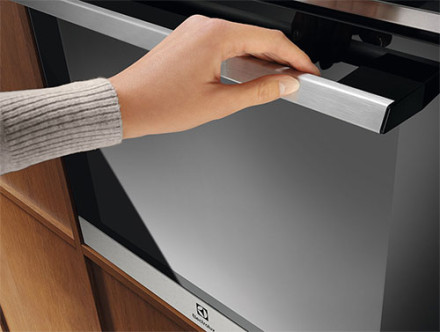 Электрический духовой шкаф Electrolux LOE8F38X