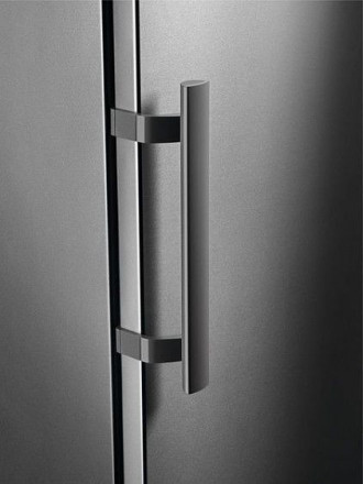 Холодильник ELECTROLUX ERF 3307 AOX нержавеющая сталь