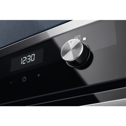 Встраиваемый электрический духовой шкаф Electrolux EOD5C70X