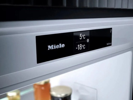 Холодильник MIELE KFN 7785 C Холодильник MIELE KFN 7785 C