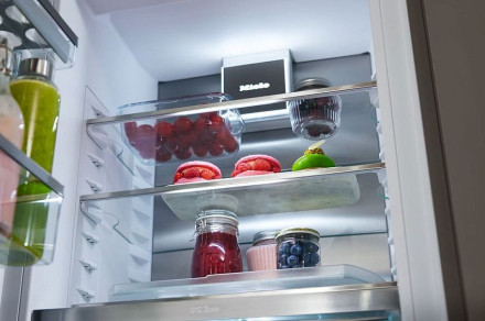 Холодильник MIELE KFN 7795 С Холодильник MIELE KFN 7795 С