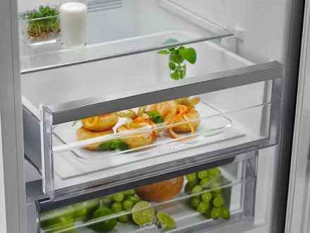 Холодильник ELECTROLUX LNT7ME34G1 Холодильник ELECTROLUX LNT7ME34G1