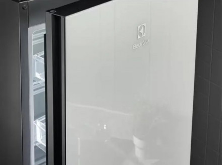 Холодильник ELECTROLUX LNT7ME34G1 Холодильник ELECTROLUX LNT7ME34G1