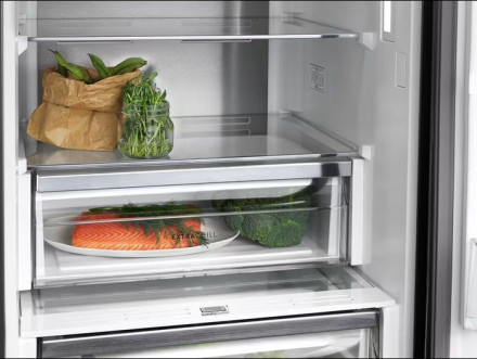 Холодильник ELECTROLUX LNT7ME34G1 Холодильник ELECTROLUX LNT7ME34G1
