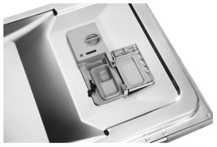 Посудомоечная машина Indesit DSR 15B3 Посудомоечная машина Indesit DSR 15B3
