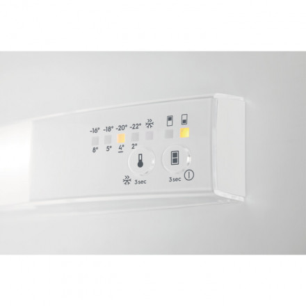 Встраиваемый холодильник Zanussi ZNHR18FS1 Встраиваемый холодильник Zanussi ZNHR18FS1