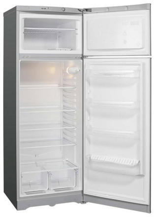 Холодильник Indesit TIA 16 S серебристый