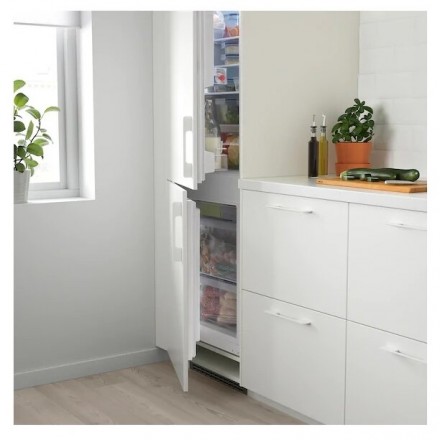 Встраиваемый холодильник IKEA Рокэлл