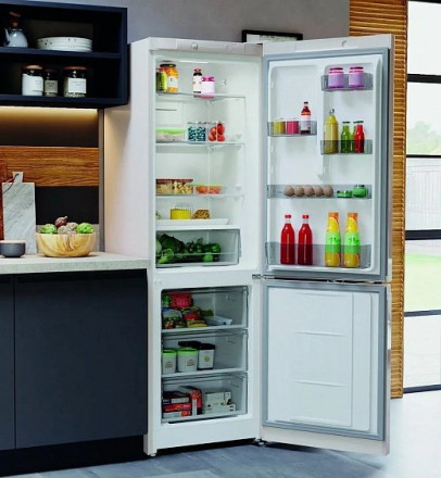 Холодильник HOTPOINT-ARISTON HT 4180 M