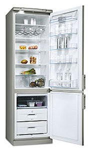 Холодильник Electrolux ERB 37098 X