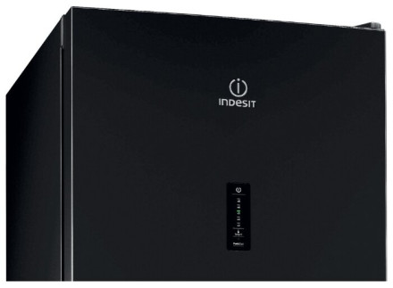 Холодильник Indesit ITF 120 B Холодильник Indesit ITF 120 B