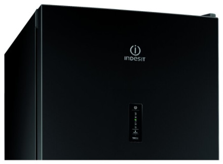 Холодильник Indesit DF 5200 B Холодильник Indesit DF 5200 B