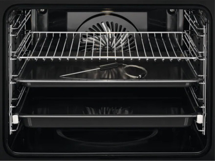 Встраиваемый электрический духовой шкаф Electrolux EOC9P31WX Встраиваемый электрический духовой шкаф Electrolux EOC9P31WX
