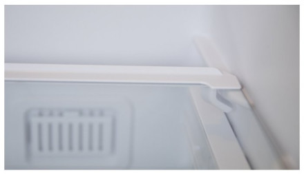 Холодильник Indesit ITF 020 W Холодильник Indesit ITF 020 W