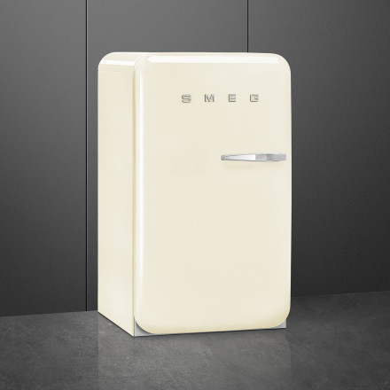 Холодильник Smeg FAB10LCR5 Холодильник Smeg FAB10LCR5