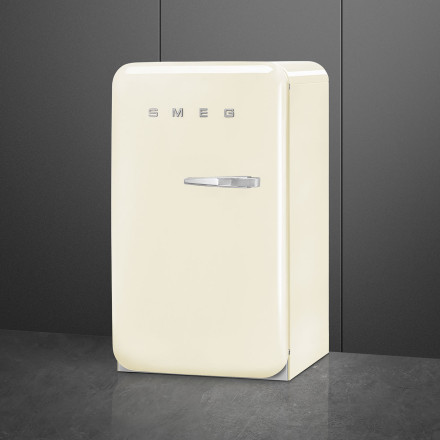 Холодильник Smeg FAB10LCR5 Холодильник Smeg FAB10LCR5
