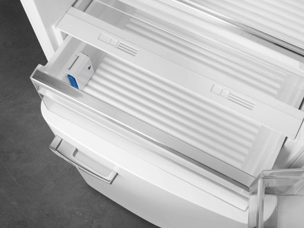 Холодильник Smeg FAB38RWH5 Холодильник Smeg FAB38RWH5