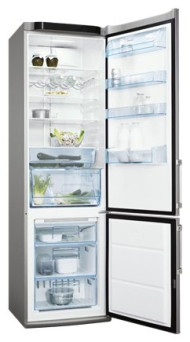 Холодильник Electrolux ENA 38953 X