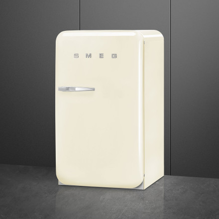 Холодильник Smeg FAB10RCR5 Холодильник Smeg FAB10RCR5