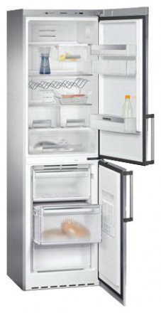 Холодильник Siemens KG39NA74
