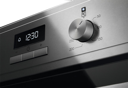 Встраиваемый электрический духовой шкаф Electrolux EOF3H40BX
