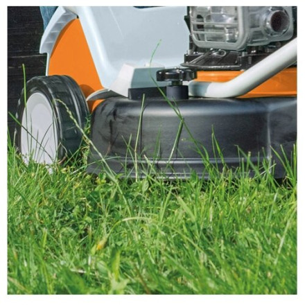 Газонокосилка STIHL RM 3 RT