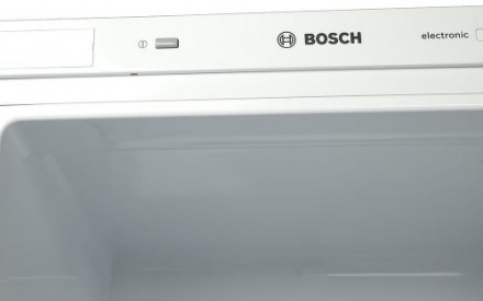 Холодильник BOSCH KGE39AK22R