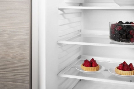 Встраиваемый холодильник WHIRLPOOL arg 590 a+ Встраиваемый холодильник WHIRLPOOL arg 590 a+