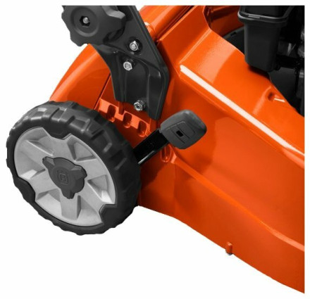 Газонокосилка Husqvarna LC 551SP