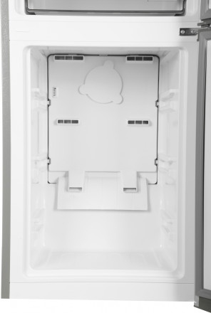 Холодильник SunWind SCC373 серебристый