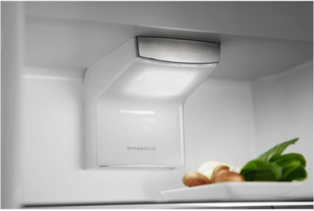 Встраиваемый холодильник Electrolux RNT8TE18S