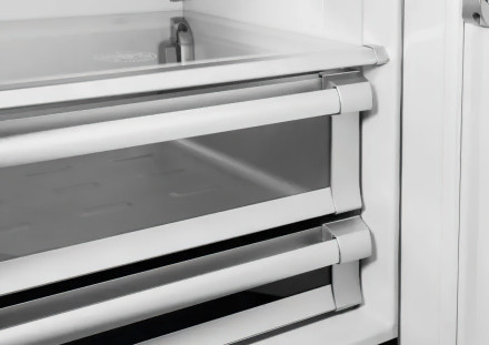 Встраиваемый холодильник Bertazzoni REF905BBRXTT