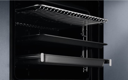 Духовой шкаф Electrolux OKE6P77WX