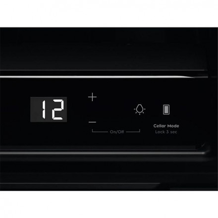 Винный шкаф AEG AWUS018B7B Винный шкаф AEG AWUS018B7B