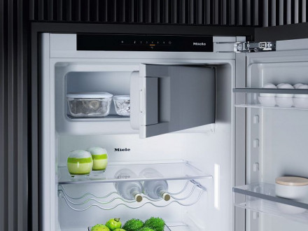 Холодильник MIELE K 7328 D Холодильник MIELE K 7328 D