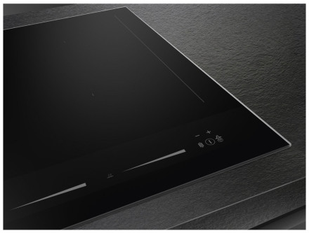 Электрическая варочная панель Smeg SIM1644D