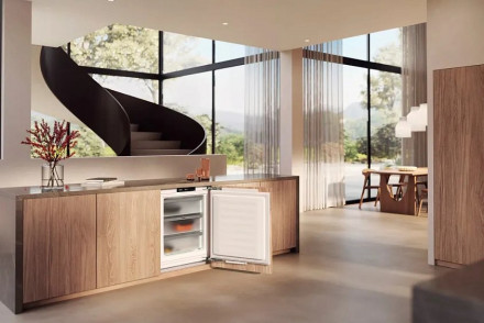 Морозильная камера MIELE FNUS 7040 D