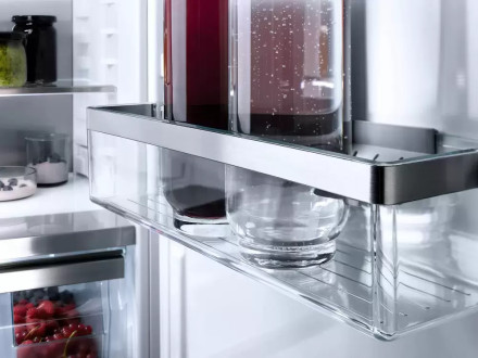Встраиваемый холодильник Miele K 7773 D