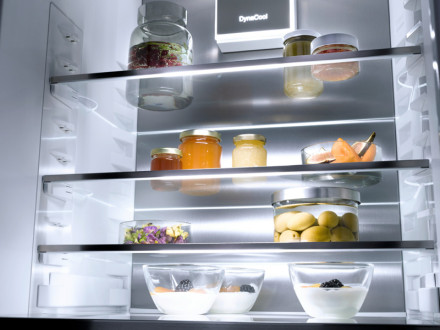 Встраиваемый холодильник Miele KFN 7764 D Встраиваемый холодильник Miele KFN 7764 D