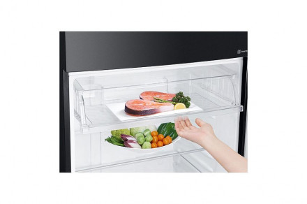 Холодильник LG GN-C702SGBM черный Холодильник LG GN-C702SGBM черный